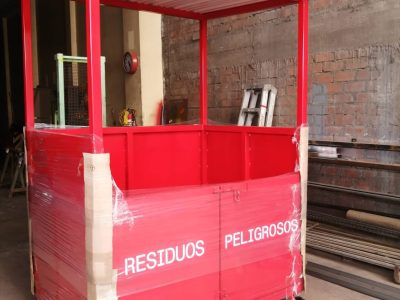 CONTENEDOR DE RESIDUOS PELIGROSOS